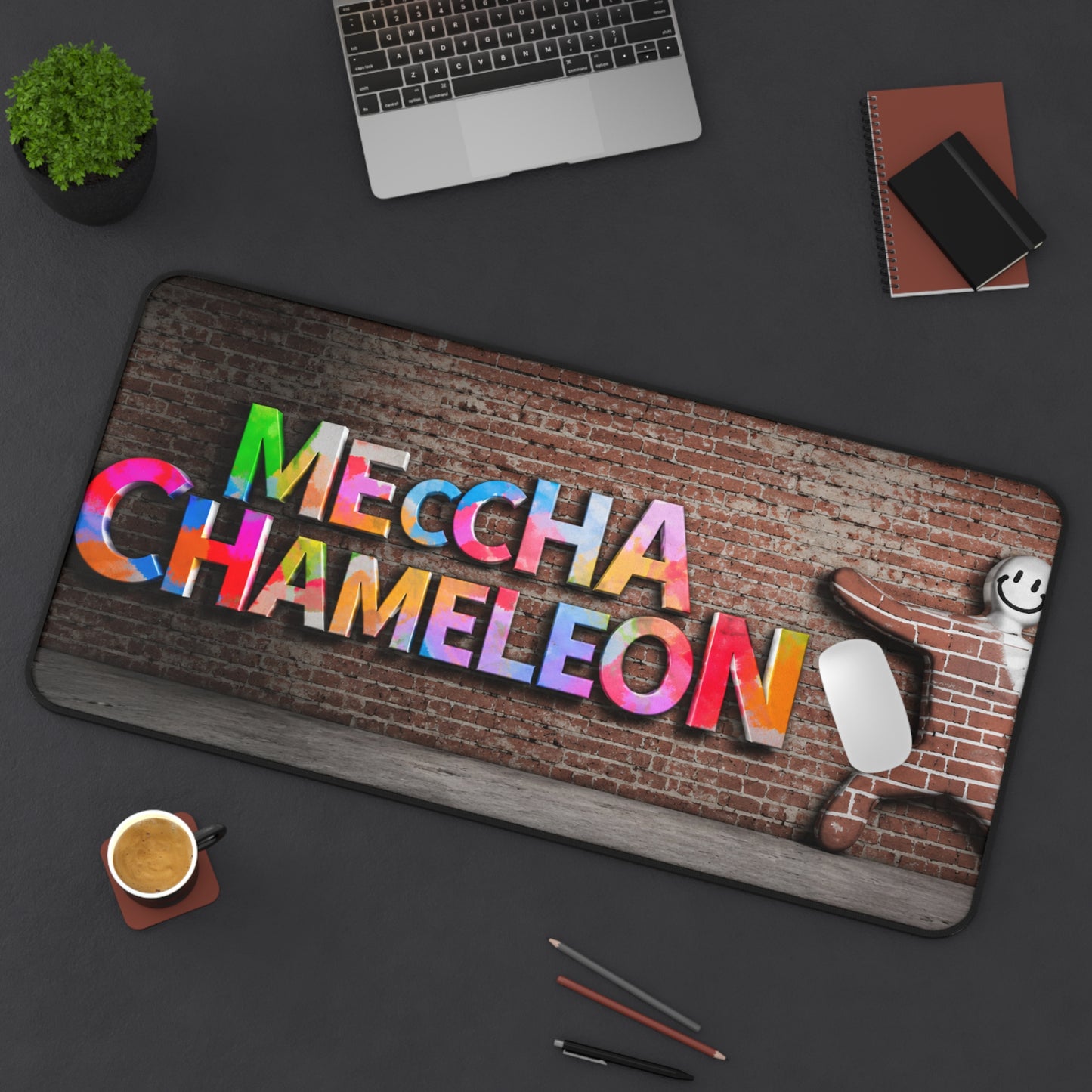 Meccha Chameleon Wall Hide & Seek Desk Mat